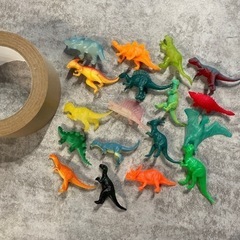 ⑤恐竜　おもちゃ