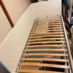 IKEA ベットフレーム　下収納可能