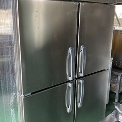 中古冷凍冷蔵庫　SRR-J1261CVS 2011年式