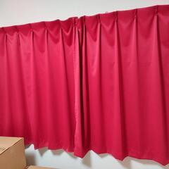 《8/23まで》可愛い赤いカーテン４枚で800円！ 縦140×横105