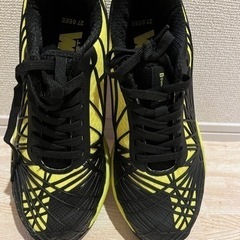 スニーカー型　安全靴（黒×黄色）美品⭐️