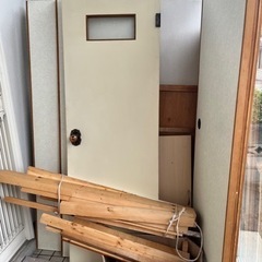 木材　扉　ドア　板