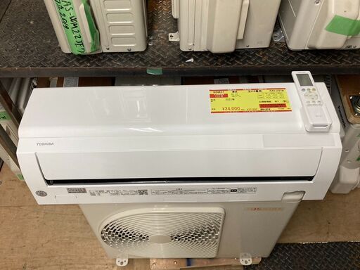 K04427　東芝　中古エアコン　主に6畳用　冷房能力　2.2KW ／ 暖房能力　2.2KW