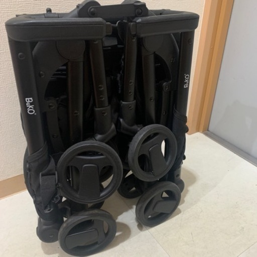 美品　B型折りたたみベビーカー