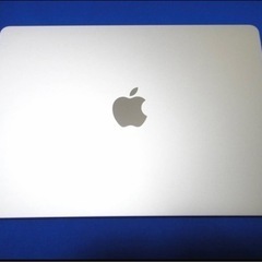アップル MacBook Air (M2, 2022) 13.6...