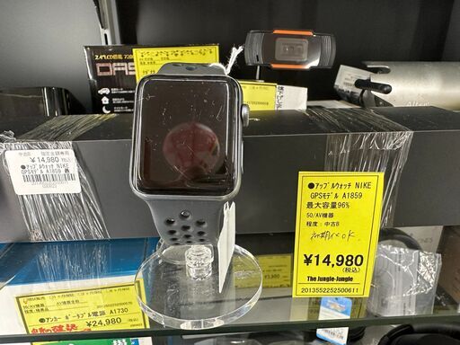 ジモティ来店特価!!　アップルウォッチ　NIKEGPSモデル　A1859　　J-0825