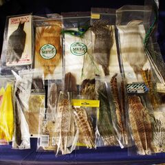 《フライタイイング用品》の出品です