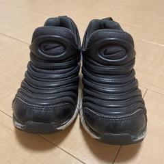 スニーカー17cm【NIKE 】