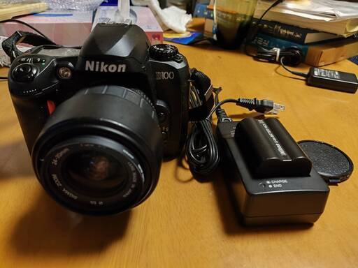★配送可能★　Nikon D100　+　レンズ付き