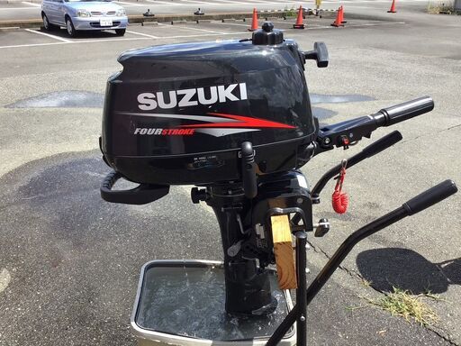 セット内容 船体本体　E3K280 船外機　　DF5 スズキ 船外機の架台 スズキ純正　燃料タンク スズキ純正　燃料ホース オール 係留ロープ 他 セット内容 船体本体 E3K280 船外機 DF5 スズキ 船外機の架台 スズキ