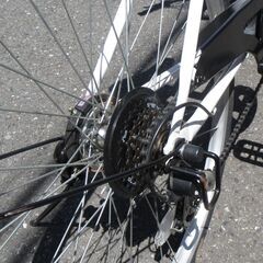 泥除け、前かご付きの、ロードバイク