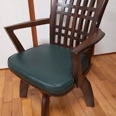 【値下げしました】ダイニングチェア（回転式）