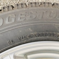 スタッドレスタイヤ　175/65R15 アルミホイル付きの4本セット