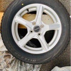 スタッドレスタイヤ　175/65R15 アルミホイル付きの4本セット