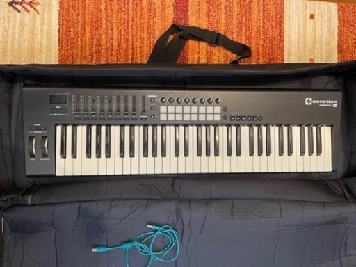 Launchkey 61 MK2 美品（箱あり、キーボード用袋つき）