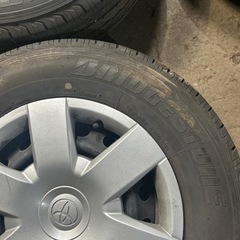 195／80R15 107／105L ブリジストン  鉄ホイール付き