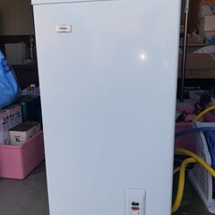 【売約済み】2014年製　Haier電気冷凍庫　JF-NC66F...