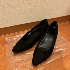 【試し履きのみ】黒パンプス美品