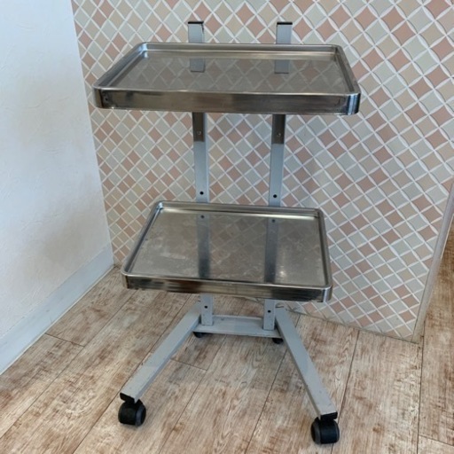タカラベルモント　折りたたみスタックワゴン