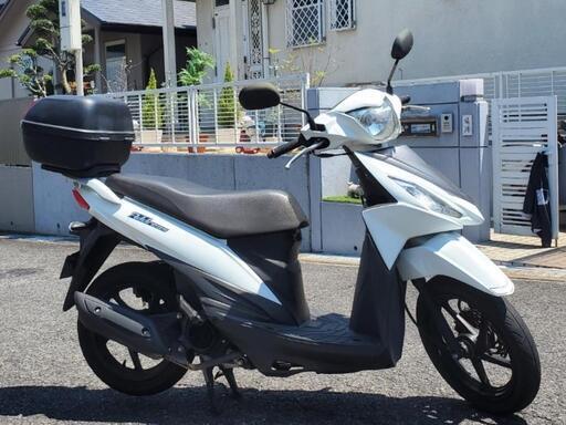 アドレス110cc(白色)