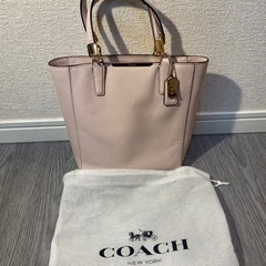 coach ハンドバッグ　ピンク！