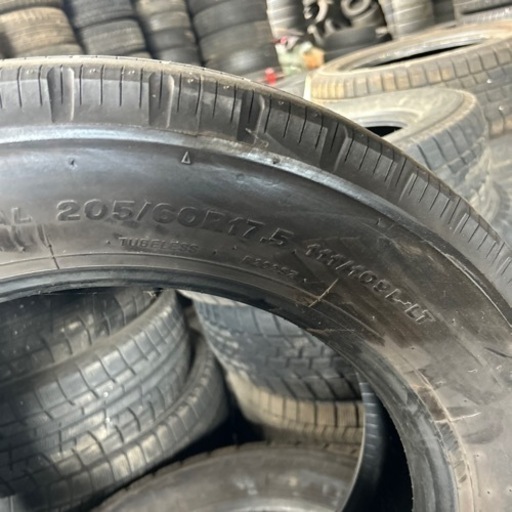 やま様送料込 ブリヂストン ルフト RVⅡ 205/60R16 国産 バリ溝