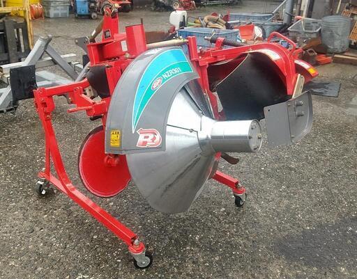 ニプロ 畦塗り機 NZR-301-B クボタBヒッチ用 ニプロ 畦塗り機 NZR-301-B クボタBヒッチ用