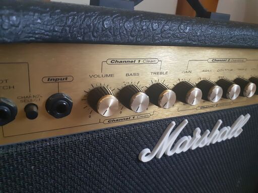 入門者向け】初心者向けSELDER製ストラトタイプエレキギター＋Marshall