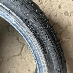 225 45 18 ブリジストン 12年