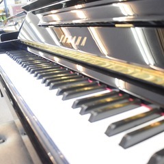 ヤマハ中古アップライトピアノ　U10BL（1988年製造）