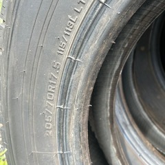 205 70 17.5  LTダンロップ 18年