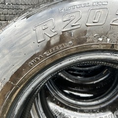 215 85 16 LTブリジストン 18年 6本