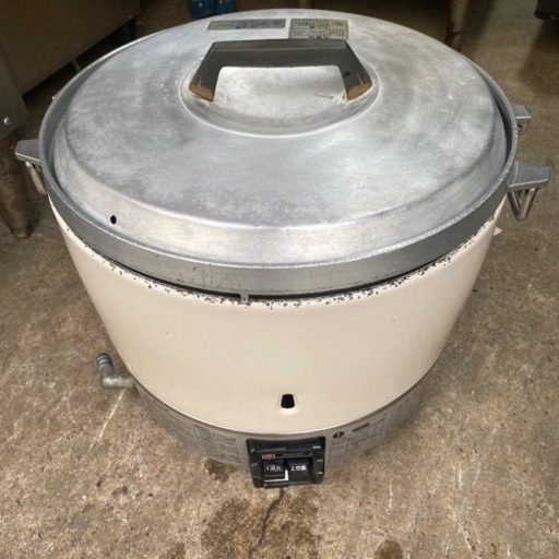 【値下】リンナイ　業務用ガス炊飯器　RR-30S 都市ガス(13A)用　3升炊き　6.0ℓ
