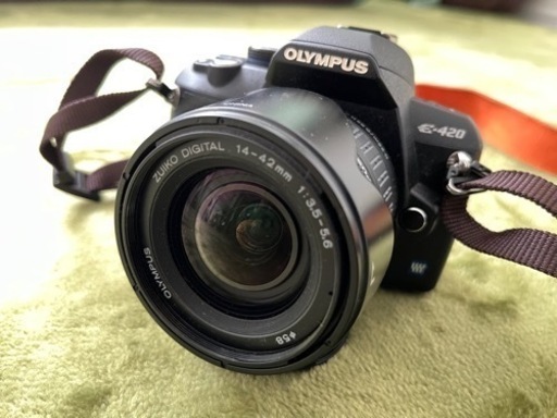 ［値下げ！］OLYMPUS  E-420【革製カバーストラップ\u0026バッテリー付】