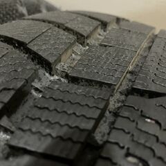タイヤ走行短め 22年製【TOYO TRANPATH TX 215/65R16】スタッドレス 