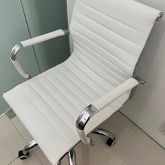 白の椅子(一人がけ)