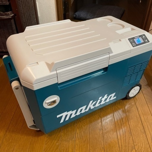 購入者決まってません　マキタ充電式冷蔵庫　cw180D  20リッター