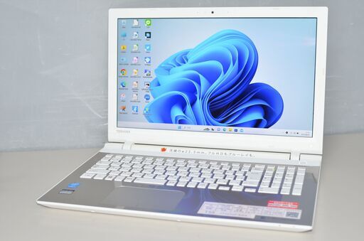 中古ノートパソコン Windows11+office 爆速SSD256GB 東芝 T55/TG core i3-5015U/メモリ8GB/15.6インチ/webカメラ/無線内蔵/ブルーレイ搭載