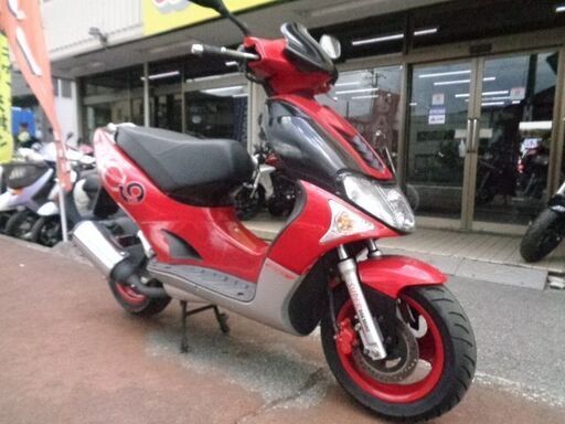 NO.4754　キムコ　スーパー９Ｓ  水冷２サイクルエンジン　前後ディスクブレーキ　レッド＆ブラック　☆彡