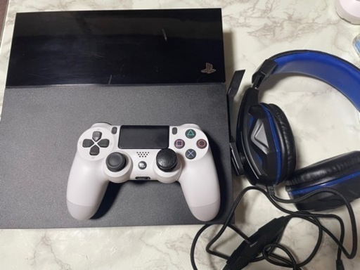 取引完了【8/14まで！！】ps4本体 ヘッドセット付けます
