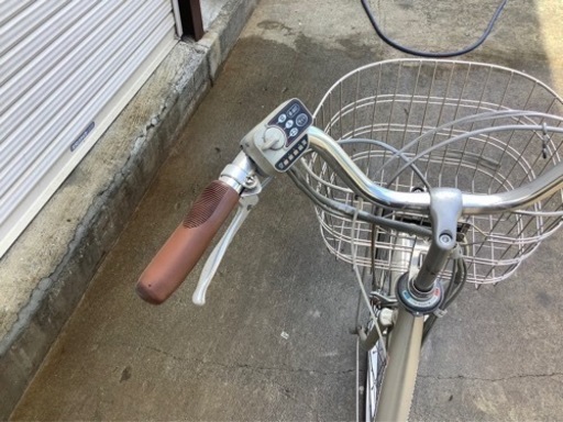 155 ブリヂストン新機種電動アシスト自転車assista26インチシルバー 