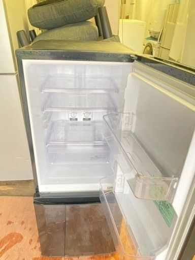 (購入者決めました)福岡市内配送無料　三菱146L冷蔵庫　2ドア