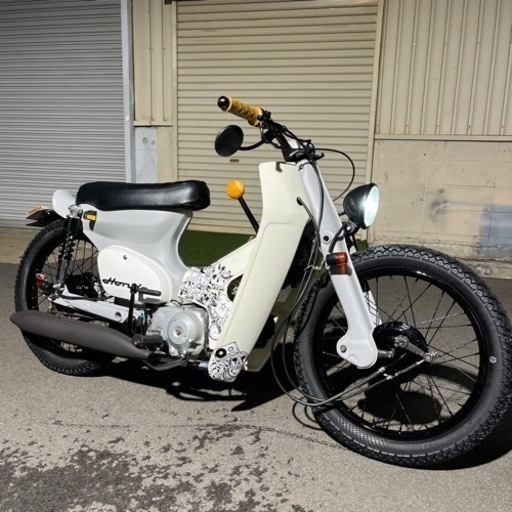 交換も可能 スーパーカブ50 ボバースタイルカスタム ハンドシフト 即