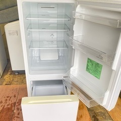 福岡市内配送無料　HERBRelax（ハーブリラックス） YRZ-F15E1(W) 2ドアノンフロン冷凍冷蔵庫(156L・右開き) ホワイト