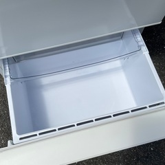 RKGRE-191】特価！アクア/238L 3ドア冷凍冷蔵庫/AQR-SV24HBK(W)/中古品