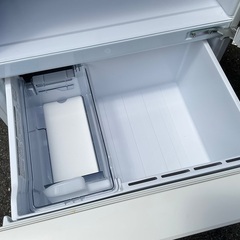 RKGRE-191】特価！アクア/238L 3ドア冷凍冷蔵庫/AQR-SV24HBK(W)/中古品