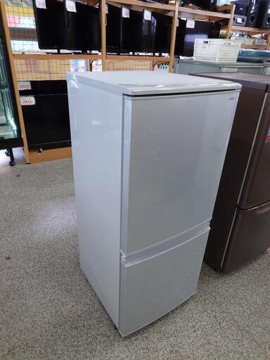 買い誠実 【2ドア冷凍冷蔵庫】2ドア冷凍冷蔵庫 SHARP 137L:シルバー