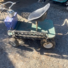 8/4値下げしました】ジャンク品 農機具／片倉機器 棚下電動作業台車