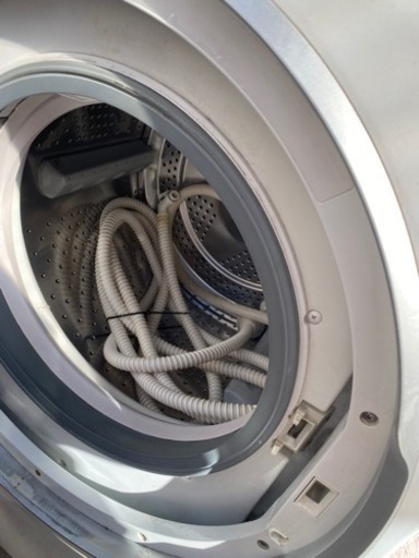 シャープ製ドラム式洗濯機　ESーV210