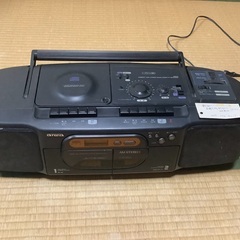 アイワ　コンパクトディスク　ステレオ　ラジオ　カセットレコーダー